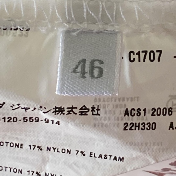 Prada Womens White Pleated Front Slash Pocket Chino Shorts Size 46 - Picture 10 of 10